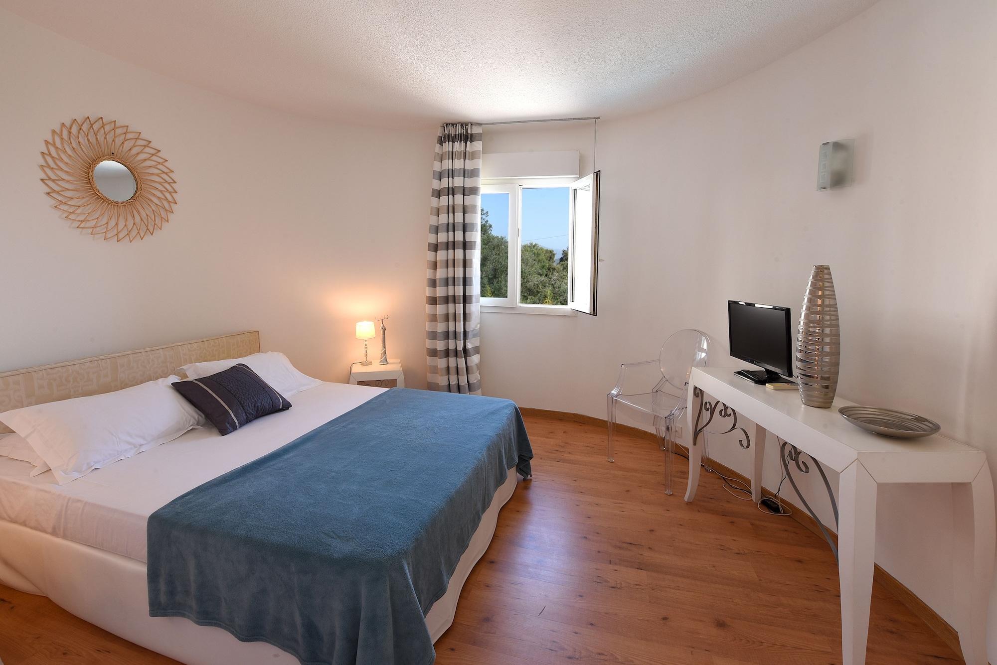 Hotel Le Tilbury Porto-Vecchio  Luaran gambar