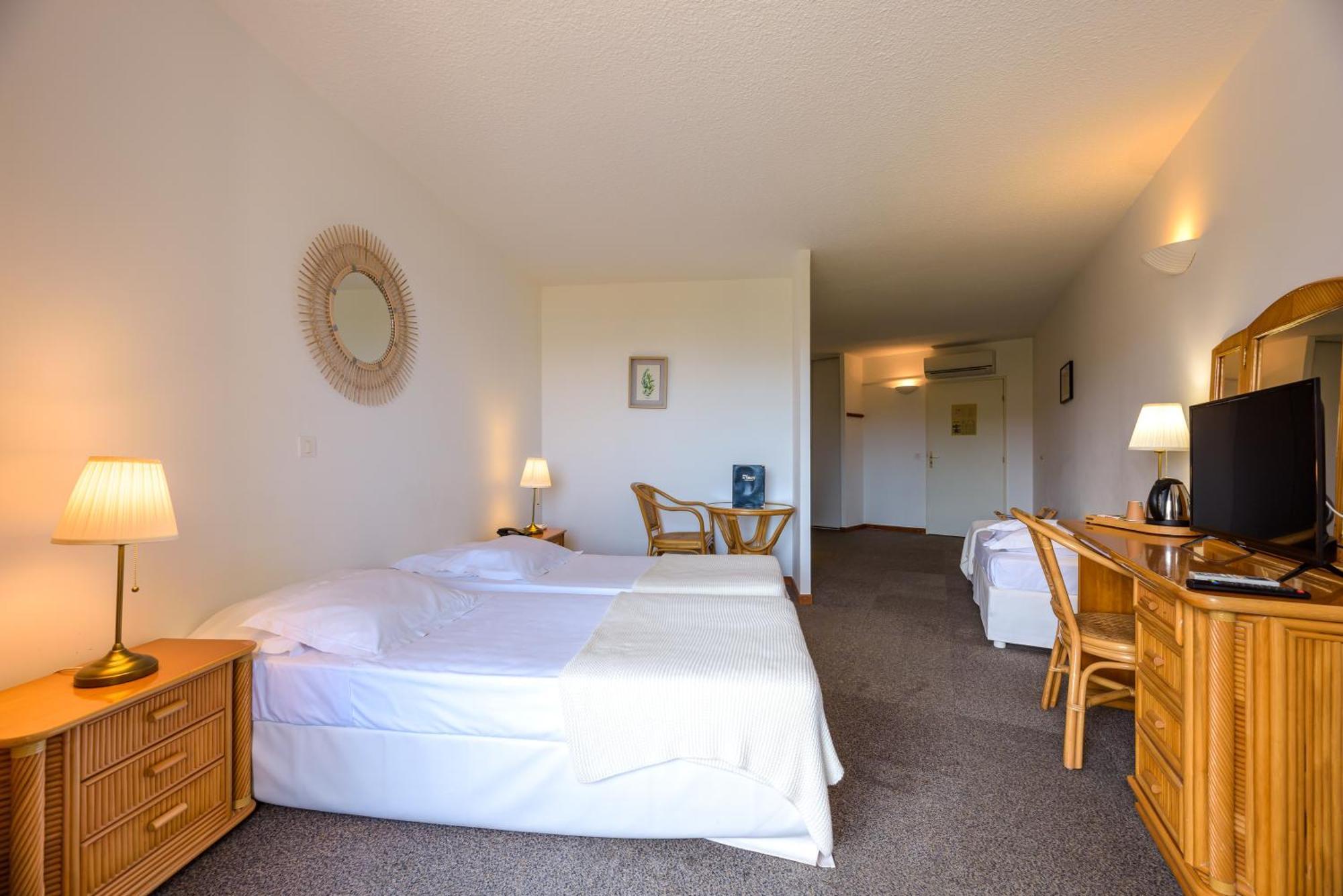 Hotel Le Tilbury Porto-Vecchio  Luaran gambar