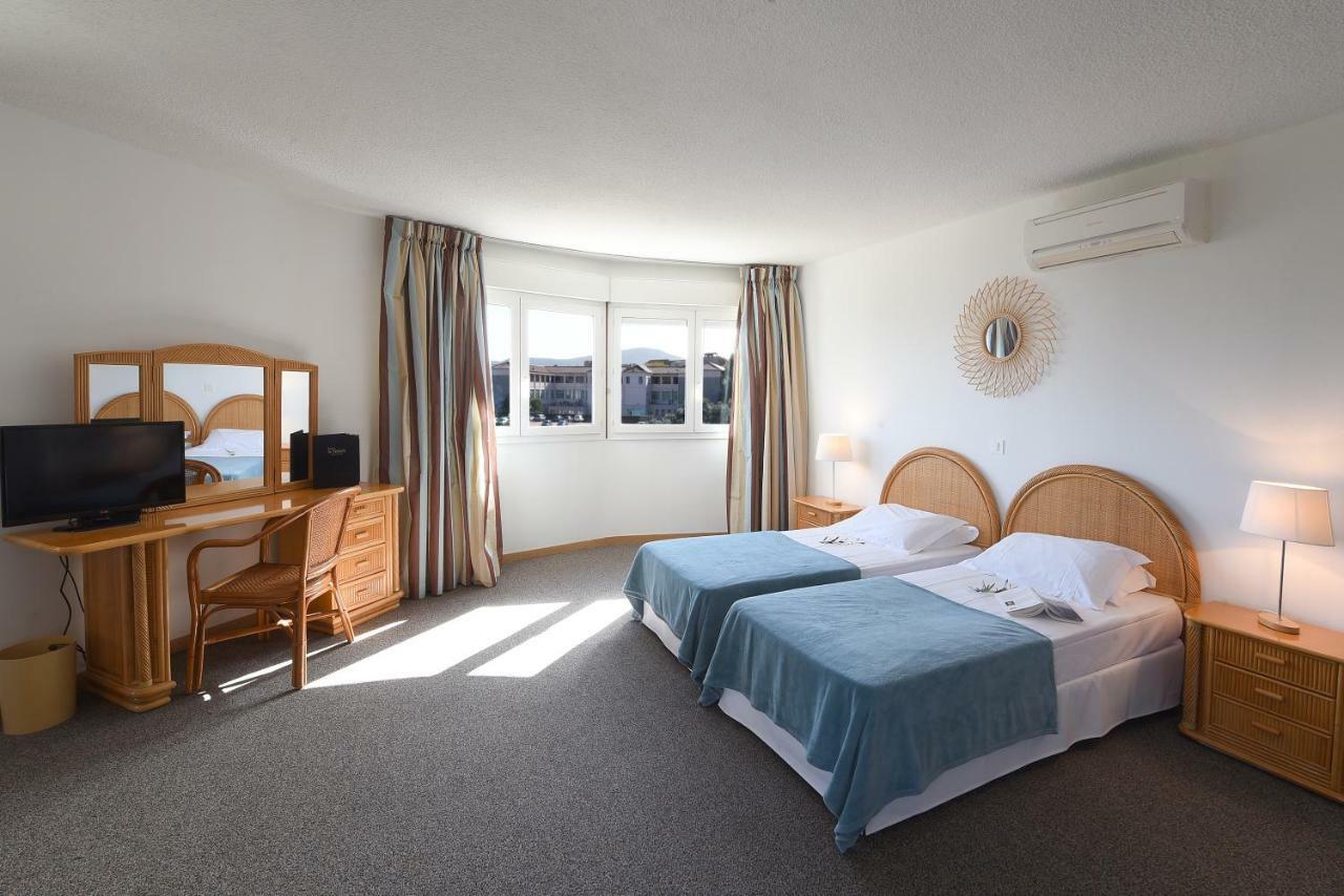 Hotel Le Tilbury Porto-Vecchio  Luaran gambar